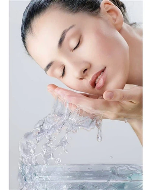 سلاح مخفی برای آبرسانی پوست - سدیم هیالورونات